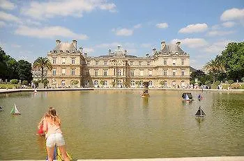Apartment Short Luxembourg Paris